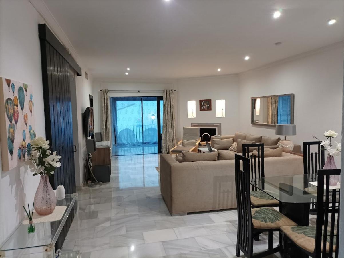 Large 2 Bed Apt Puerto Banus Marina Private Parking Apartment Marbella Exterior photo